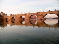 Puente de Piedra (Zaragoza)